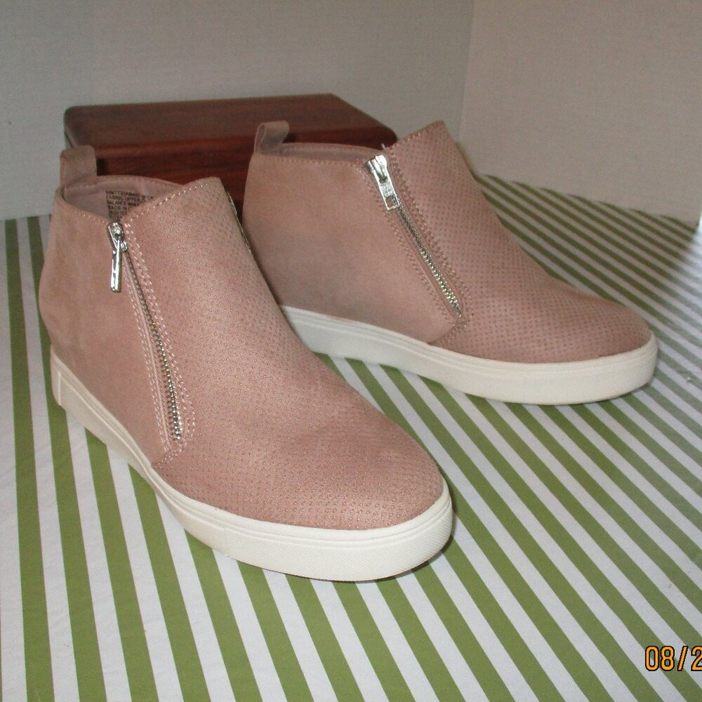 Time and Tru High Top Sneakers